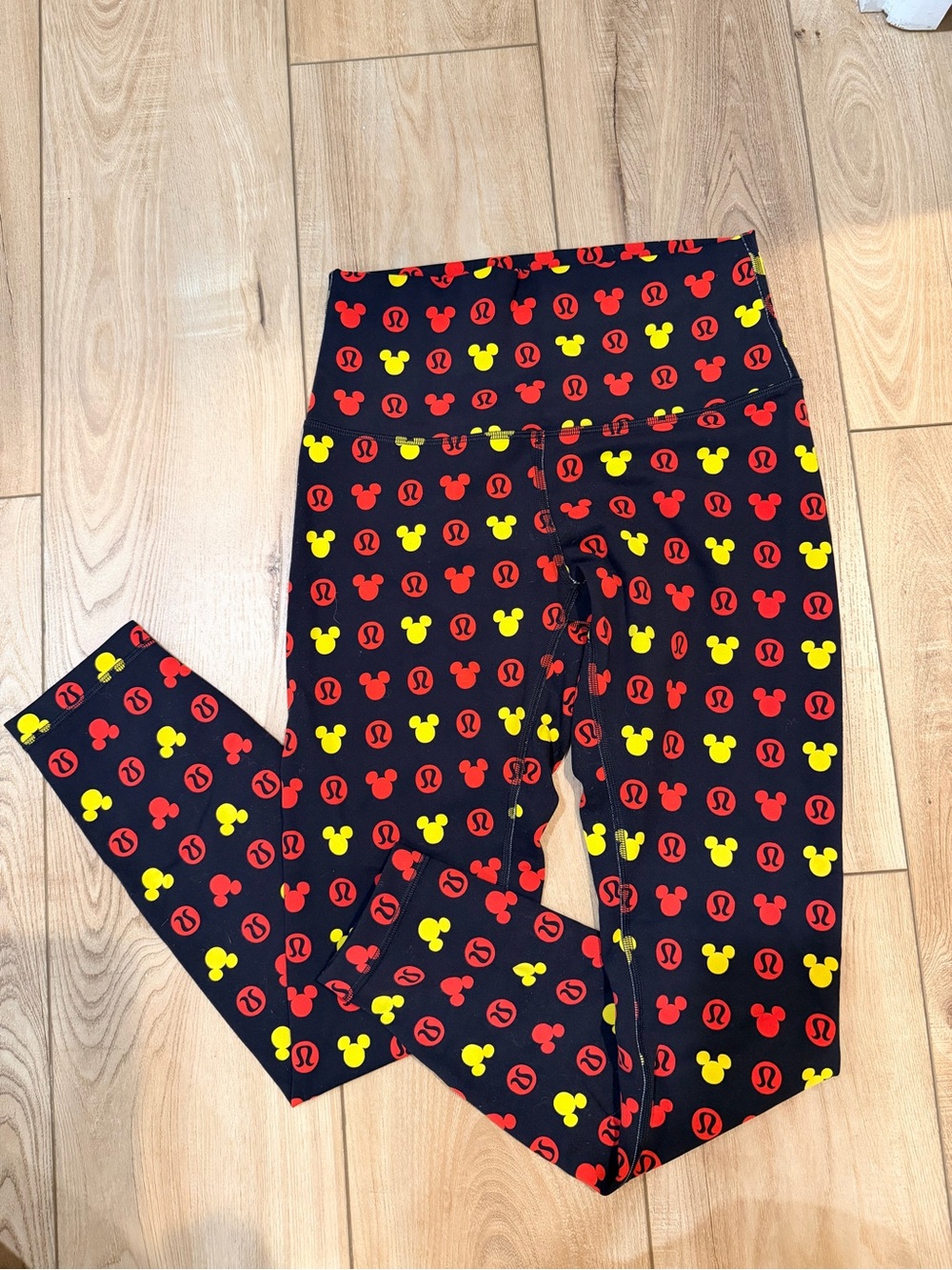 Disney x lululemon Wunder Train High-Rise Tight 25”